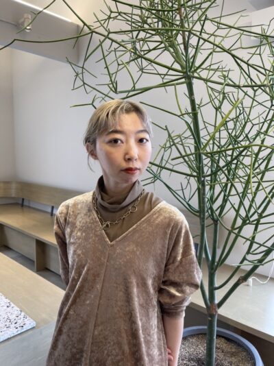 　　　　　　　　stylist　石津 伽奈